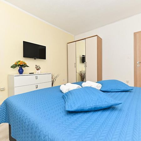 Apartmani Dolores Kaštela المظهر الخارجي الصورة